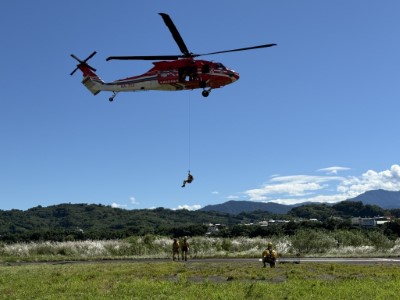 直升機人員吊掛