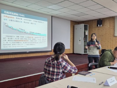 中興工程顧問公司流域環境中心楊佳寧主任分享「邁向自然解方」方向與案例