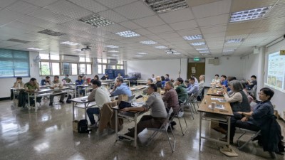 眾多單位一齊與會1