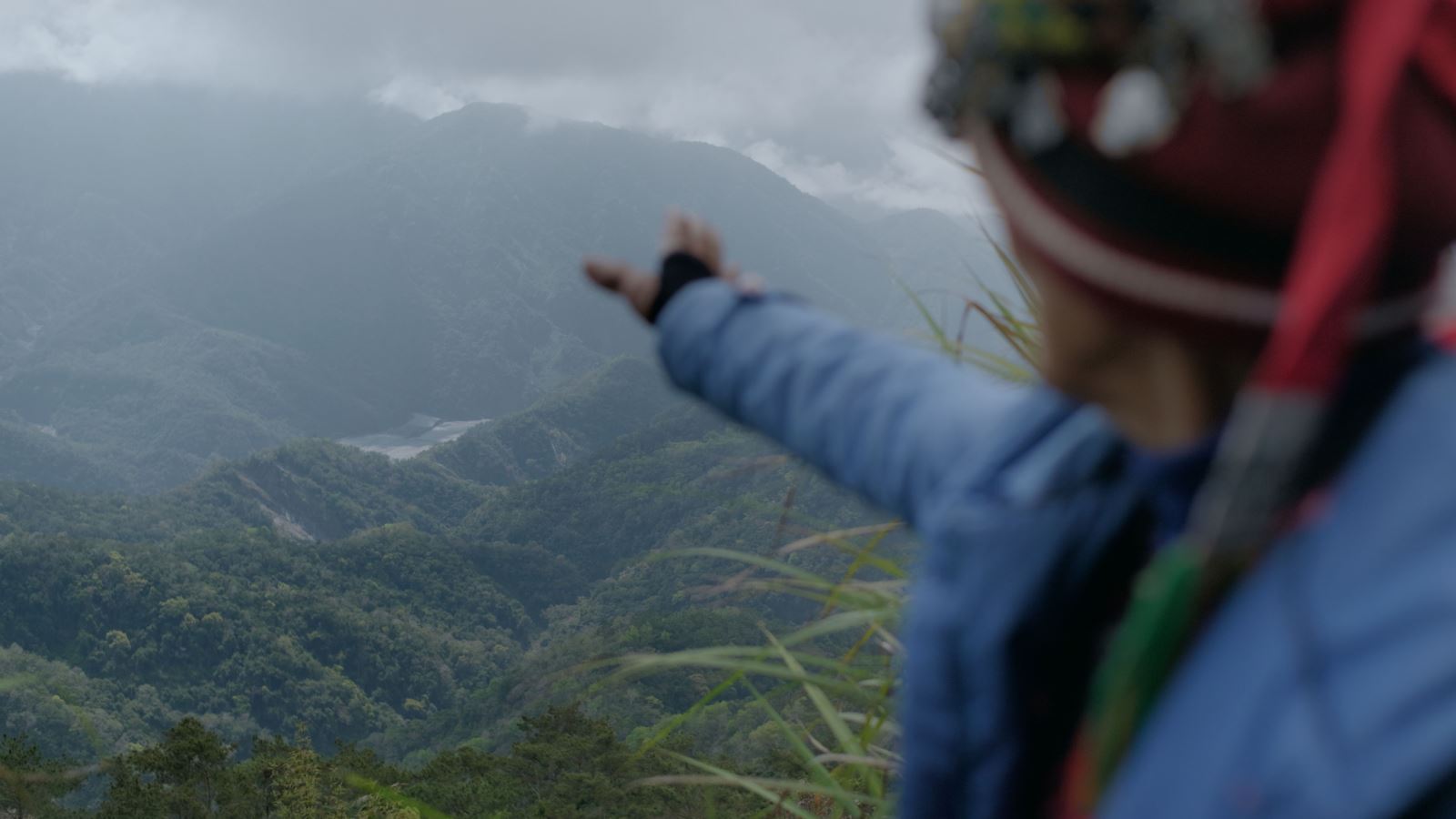 《複層之森》布農族耆老Valis Ismahasan於石山林道指認Kauamuku祖居地