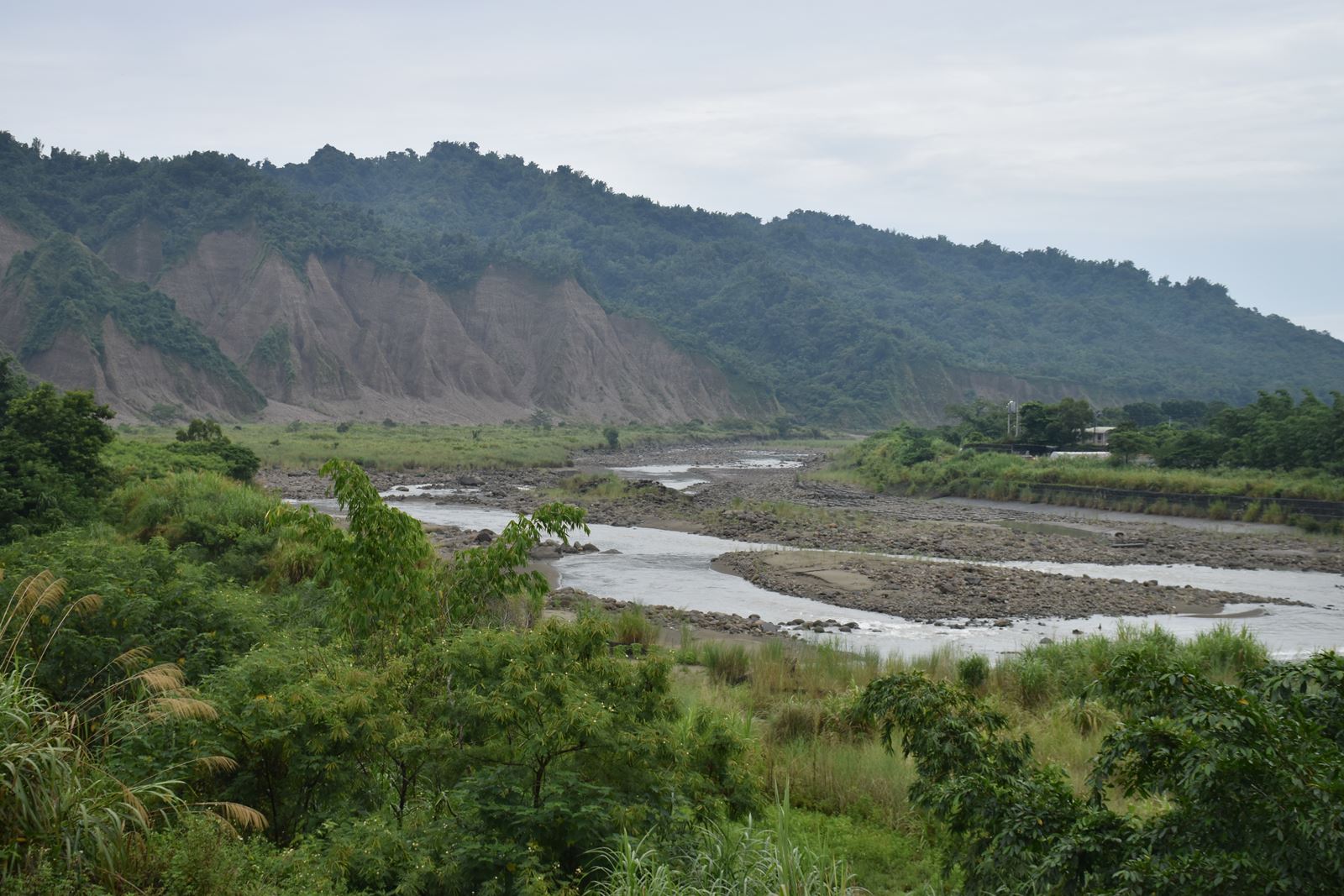 圖2、下盤岩層連續性保持良好