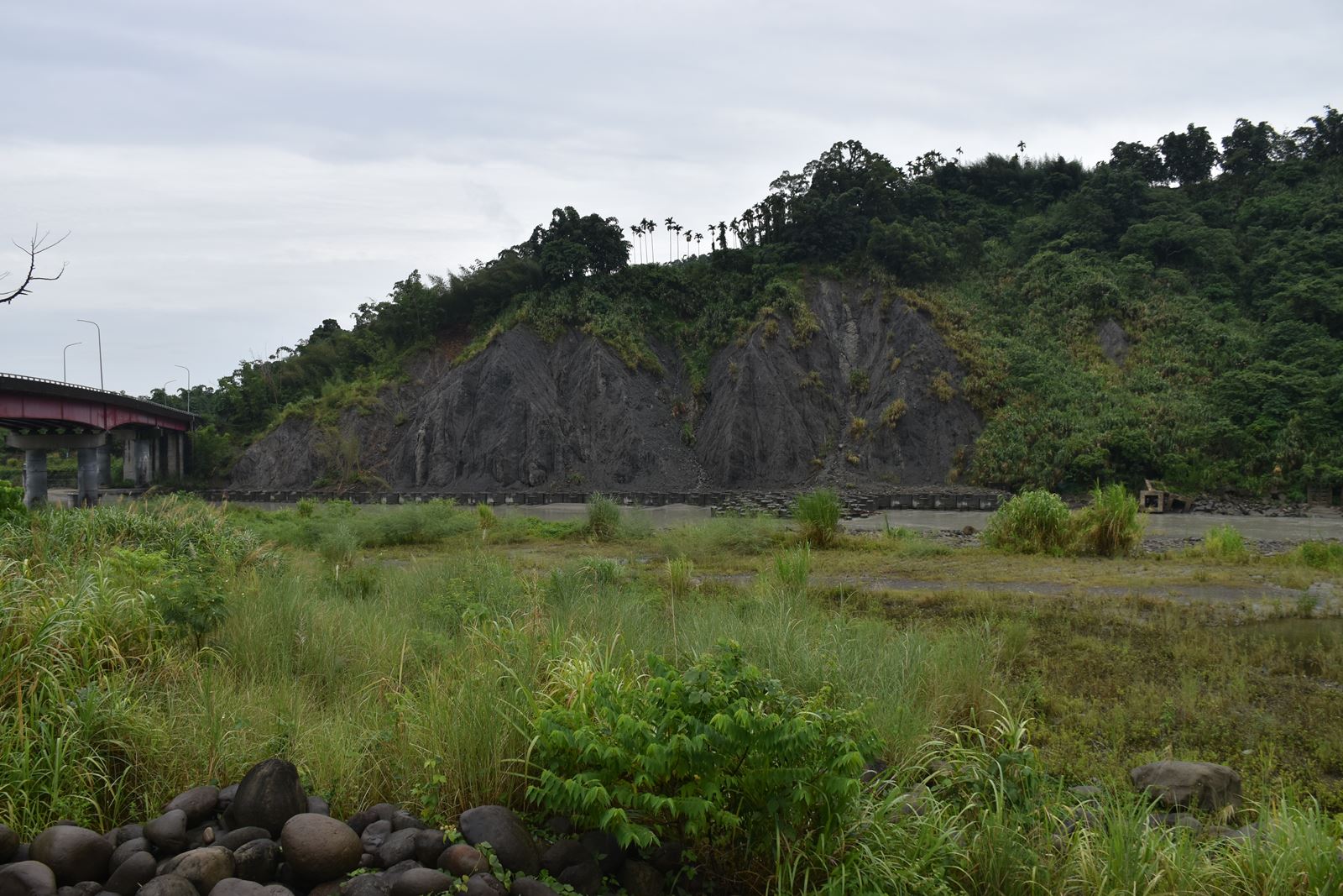 圖3、下盤岩層連續性保持良好
